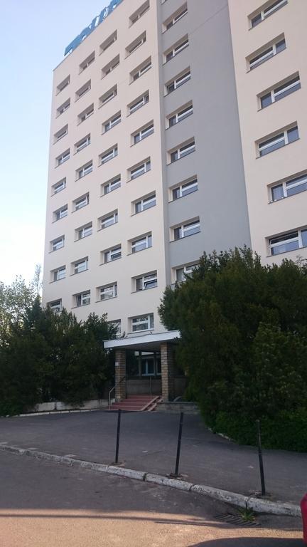 Jowisz Apartamento Poznan Exterior foto